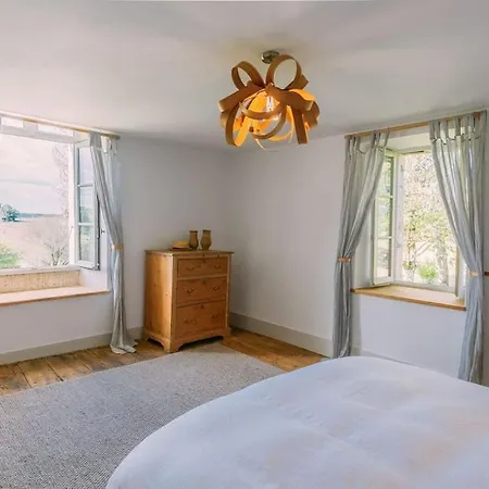 Barn Conversion, Dordogne La Tour-blanche Sleeps 12 *