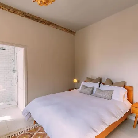 Barn Conversion, Dordogne La Tour-blanche Sleeps 12