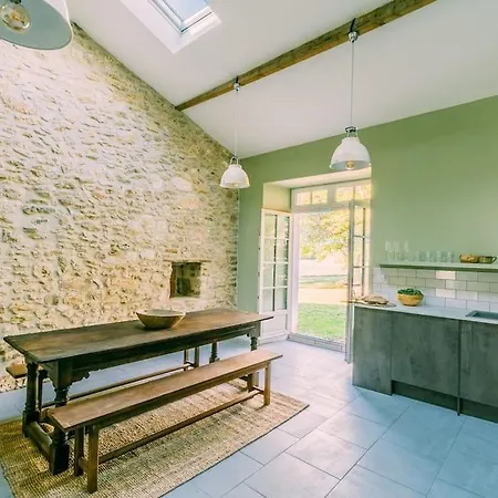Barn Conversion, Dordogne La Tour-blanche Sleeps 12 *