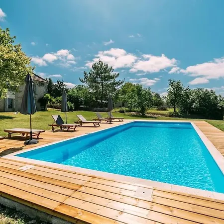 펜션 Barn Conversion, Dordogne La Tour-blanche Sleeps 12